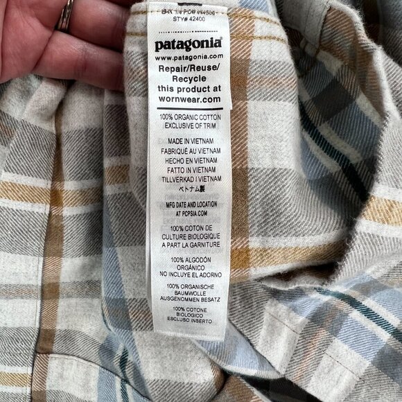 Men's Patagonia 100% Organic Cotton Flannel Button Up Brown/White/Blue Size XL - Picture 11 of 15